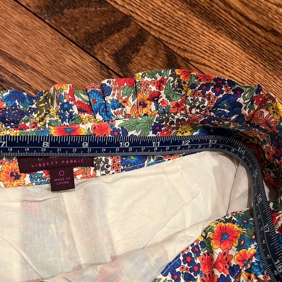 J Crew pleated belted shorts in Liberty Margaret Annie print size 0 100%… - Picture 14 of 14